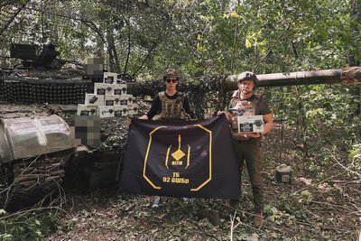 Скільки людей збирає гурт Schmalgauzen на концертах та як знімають фільми одним кадром | Свої люди