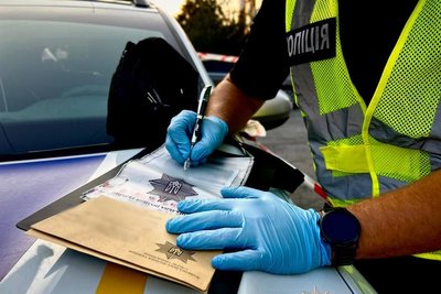 Гуляв із гранатою містом — на Житомирщині підозрюють місцевого жителя Гуляв із гранатою містом — на Житомирщині підозрюють місцевого жителя