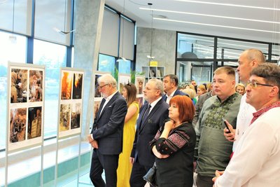У Польщі презентували виставку світлин загиблого на війні фотографа з Волині У Польщі презентували виставку світлин загиблого на війні фотографа з Волині
