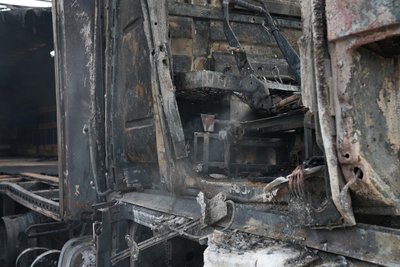 Безпілотник вдарив по автостоянці у Сумах Безпілотник вдарив по автостоянці у Сумах