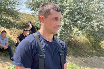 "Дістав дівчину з-під завалів": історія одеського рятувальника Дмитра Попова "Дістав дівчину з-під завалів": історія одеського рятувальника Дмитра Попова