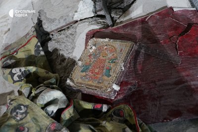 В Одесі внаслідок дронової атаки РФ пошкоджена житлова багатоповерхівка В Одесі внаслідок дронової атаки РФ пошкоджена житлова багатоповерхівка