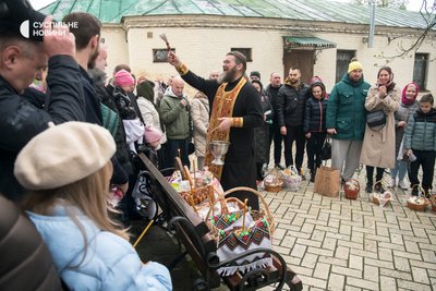 Великоднє богослужіння УПЦ (МП) у Києво-Печерській Лаври, 16 квітня 2023 року