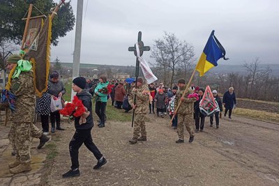 На Одещині прощалися з військовим, який загинув поблизу Мар'їнки На Одещині прощалися з військовим, який загинув поблизу Мар'їнки