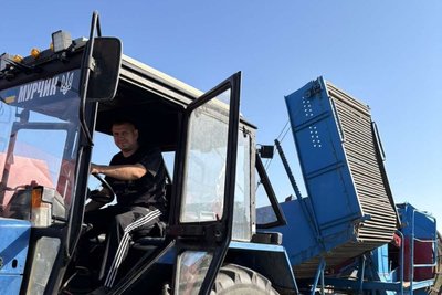 «В нас як в мурашнику»: родина з Волині виховує 13 дітей, з яких 10 — прийомні «В нас як в мурашнику»: родина з Волині виховує 13 дітей, з яких 10 — прийомні