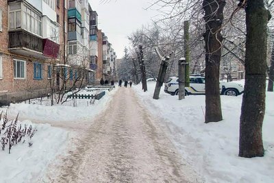 Кинув "коктейль" Молотова у квартиру, в якій була дитина — на Житомирщині підозрюють місцевого жителя Кинув "коктейль" Молотова у квартиру, в якій була дитина — на Житомирщині підозрюють місцевого жителя