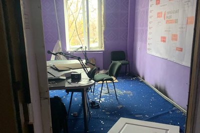 Унаслідок масованого дронового обстрілу Дніпра пошкоджено будівлю регіональної редакції Суспільного Унаслідок масованого дронового обстрілу Дніпра пошкоджено будівлю регіональної редакції Суспільного