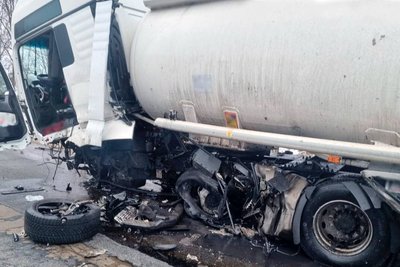 На Житомирщині трапилася ДТП із загиблими: рух перекривали в обох напрямках На Житомирщині трапилася ДТП із загиблими: рух перекривали в обох напрямках