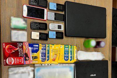 Речові докази, вилучені у продавців БАДів на Харківщині Речові докази, вилучені у продавців БАДів на Харківщині