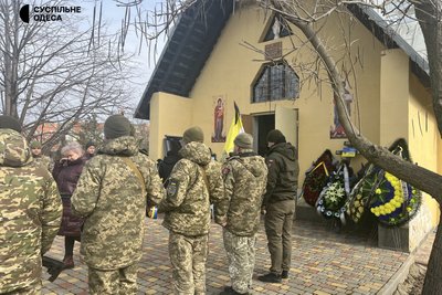 На Одещині простилися з морпіхом, який загинув біля Вугледару На Одещині простилися з морпіхом, який загинув біля Вугледару