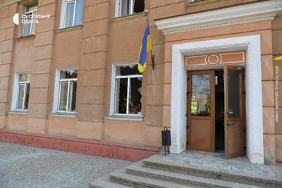 Унаслідок обстрілу РФ пошкоджено будівлі Суспільне Одеса, одна з них зруйнована Унаслідок обстрілу РФ пошкоджено будівлі Суспільне Одеса, одна з них зруйнована