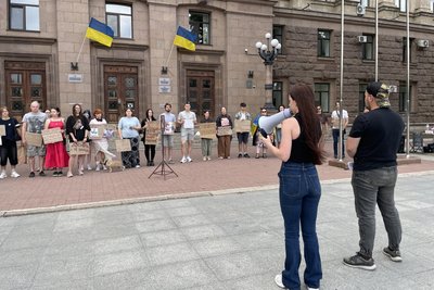 У Миколаєві протестувальники вимагали повернути Федорова та замінити Кіма ветераном У Миколаєві протестувальники вимагали повернути Федорова та замінити Кіма ветераном