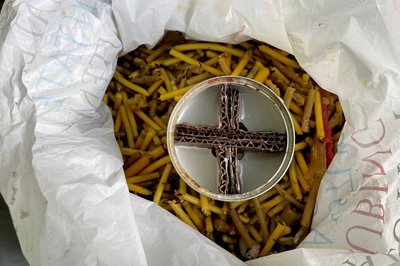 Допомога від волонтерів, та самим волонтерам, історії людей з фронтових сіл — тиждень у фото