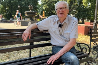 Поховав дочку на городі: історія 78-річного фермера з Донеччини, який евакуювався на Рівненщину Поховав дочку на городі: історія 78-річного фермера з Донеччини, який евакуювався на Рівненщину