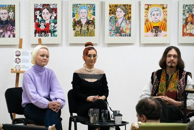 В Ужгороді відкрилася виставка "Українські мисткині" В Ужгороді відкрилася виставка "Українські мисткині"
