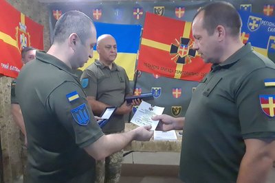 За мужність і відданість присязі: нагородили військових 115 окремої бригади Сил тероборони ЗСУ За мужність і відданість присязі: нагородили військових 115 окремої бригади Сил тероборони ЗСУ