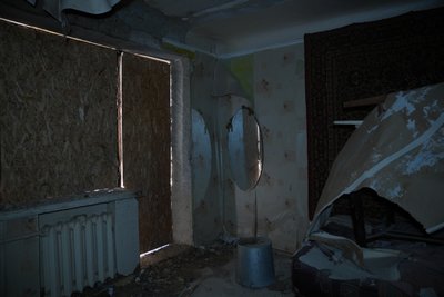 Мешканці багатоповерхівки у Сумах три місяці чекають на акти про пошкодження житла після атаки КАБ Мешканці багатоповерхівки у Сумах три місяці чекають на акти про пошкодження житла після атаки КАБ