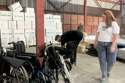 Французькі волонтери передали в Одесу медичне обладнання та ліки для поранених військових