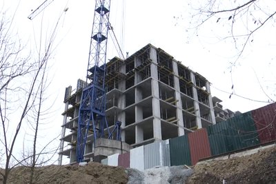 Будівництво багатоповерхівки у Житомирі: на одну землю — два забудовники Будівництво багатоповерхівки у Житомирі: на одну землю — два забудовники