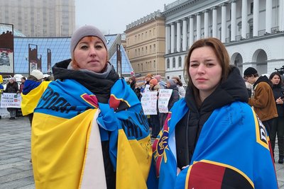 У Києві рідні військових вимагали демобілізації У Києві рідні військових вимагали демобілізації