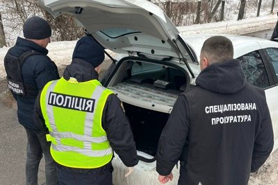 Сумчанина підозрюють у спробі підкупу військовослужбовця з Вінниччини