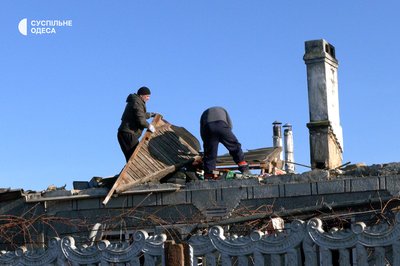 "Він дуже був доброю людиною": наслідки нічної атаки РФ по Одещині "Він дуже був доброю людиною": наслідки нічної атаки РФ по Одещині