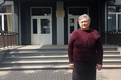 "Жива завдяки ЗСУ": російські окупанти тримали у полоні старосту села на Харківщині "Жива завдяки ЗСУ": російські окупанти тримали у полоні старосту села на Харківщині