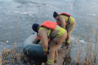 За дві доби на Житомирщині врятували чотирьох чоловіків, які провалився під кригу