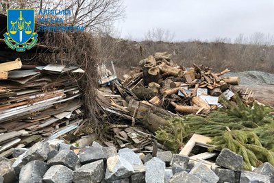 Керівника "Київавтодору" та його підлеглого судитимуть через стихійне сміттєзвалище Керівника "Київавтодору" та його підлеглого судитимуть через стихійне сміттєзвалище