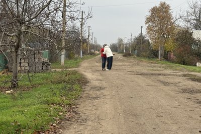 Три роки з деокупації Любомирівки: спогади місцевих та сьогодення Три роки з деокупації Любомирівки: спогади місцевих та сьогодення