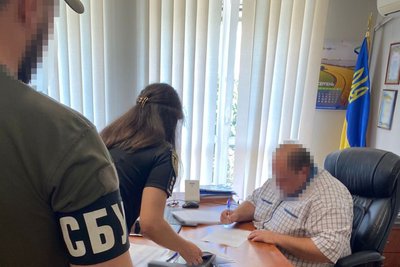 СБУ та Нацполіція заявили, що викрили багатомільйонні оборудки керівників двох водоканалів Житомирщини СБУ та Нацполіція заявили, що викрили багатомільйонні оборудки керівників двох водоканалів Житомирщини
