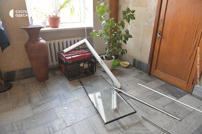 Унаслідок обстрілу РФ пошкоджено будівлі Суспільне Одеса, одна з них зруйнована Унаслідок обстрілу РФ пошкоджено будівлі Суспільне Одеса, одна з них зруйнована
