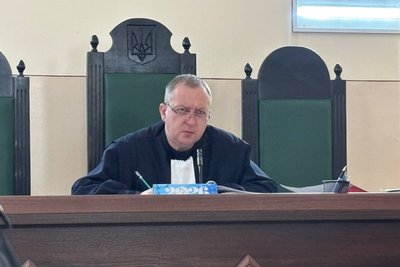 У Бердичеві на Житомирщині допитали свідка у справі про теракт біля ТЦК та СП У Бердичеві на Житомирщині допитали свідка у справі про теракт біля ТЦК та СП