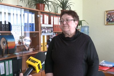 Омлет із темними плямами — у Житомирі в ліцеї №24 перевіряли умови харчування учнів Омлет із темними плямами — у Житомирі в ліцеї №24 перевіряли умови харчування учнів