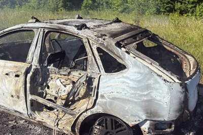 FPV-дрон вдарив по авто у Старосалтівській громаді 29 червня FPV-дрон вдарив по авто у Старосалтівській громаді 29 червня