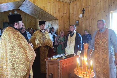 В селі на півночі Житомирщини відкрили новий храм ПЦУ — місцеві жителі власноруч побудували церкву В селі на півночі Житомирщини відкрили новий храм ПЦУ — місцеві жителі власноруч побудували церкву