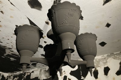 Родина живе у напіввигорілій квартирі на Північній Салтівці Родина живе у напіввигорілій квартирі на Північній Салтівці