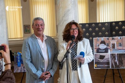 В Одесі відкрили фотовиставку Бориса Бухмана «Моє Суспільне» В Одесі відкрили фотовиставку Бориса Бухмана «Моє Суспільне»