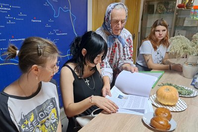 Осінні звичаї українців та прем'єра вистави про Маріуполь в Німеччині: культурна добірка