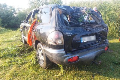 На Рівненщині позашляховик злетів з мосту в Горинь. Загинули троє людей На Рівненщині позашляховик злетів з мосту в Горинь. Загинули троє людей