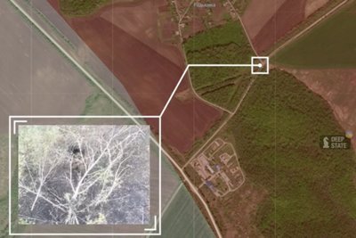 Скриншот з відео, на якому нібито російський військовий вилізає з газової труби Скриншот з відео, на якому нібито російський військовий вилізає з газової труби