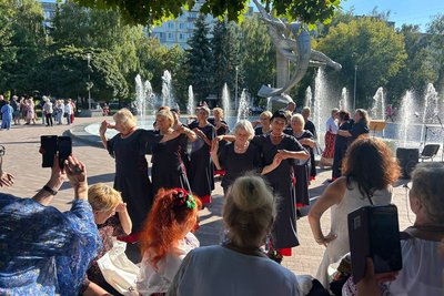 У Житомирі провели перший фестиваль активностей літніх людей «Мальва.Час Цвісти» У Житомирі провели перший фестиваль активностей літніх людей «Мальва.Час Цвісти»