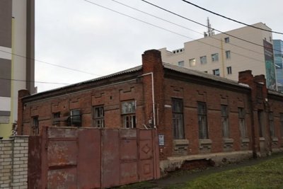 Пошкоджений будинок у Харкові Пошкоджений будинок у Харкові