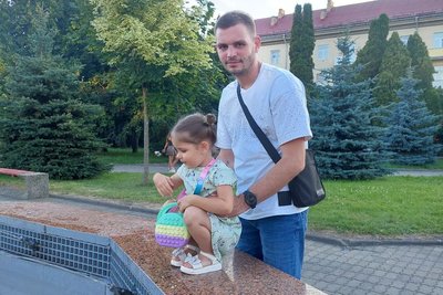 "Немає тіла — надія є": лучанка шукає безвісти зниклого на війні чоловіка "Немає тіла — надія є": лучанка шукає безвісти зниклого на війні чоловіка