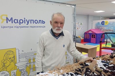 "Найперше наїлися м'яса і хліба, бо в окупації цього не було", — переселенка з Маріуполя Галина Михно