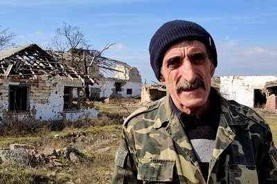 "Ми схопити, що могли й побігли". Історія родини з села на Херсонщині, яке зруйнували військові РФ "Ми схопити, що могли й побігли". Історія родини з села на Херсонщині, яке зруйнували військові РФ