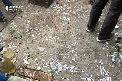 "Всі вікна, стіни проштробовані чимось": РФ ударила по Одещині балістикою з касетними боєприпасами "Всі вікна, стіни проштробовані чимось": РФ ударила по Одещині балістикою з касетними боєприпасами