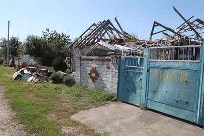 Зруйновані будівлі в селі Руські Тишки, Харківський район, Харківська область, серпень 2023 року. Фото: "Харківобленерго”/Facebook Зруйновані будівлі в селі Руські Тишки, Харківський район, Харківська область, серпень 2023 року. Фото: "Харківобленерго”/Facebook