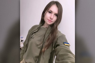 Шукає цілі та коригує артилерію: історія 25-річної операторки безпілотників із Сум Шукає цілі та коригує артилерію: історія 25-річної операторки безпілотників із Сум