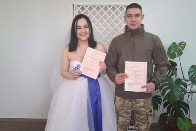 Скільки шлюбів та дітей зареєстрували на Донеччині за пів року: дані управління Мін'юсту Скільки шлюбів та дітей зареєстрували на Донеччині за пів року: дані управління Мін'юсту